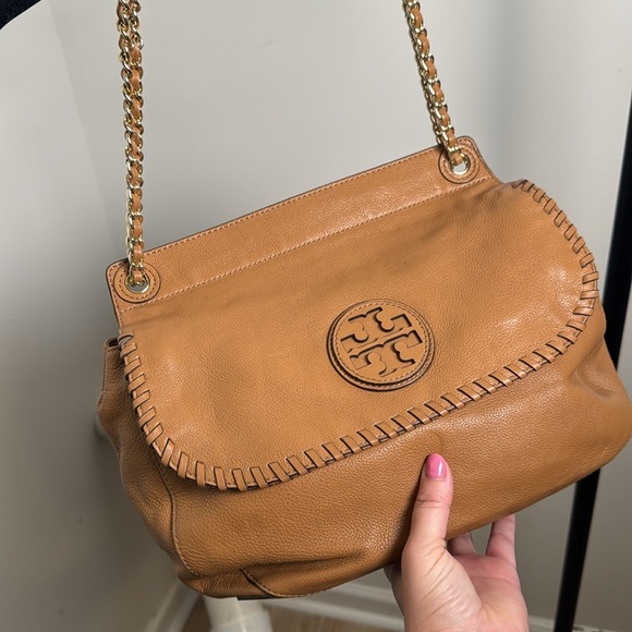 Tory Burch Flap Leather Marion Saddle Shoulder Bag - Picture 2 of 8
